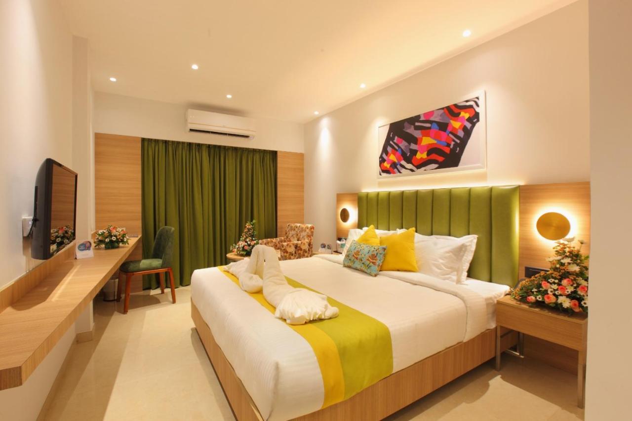 The Grand Ambassador Hotel Kottayam Exteriér fotografie
