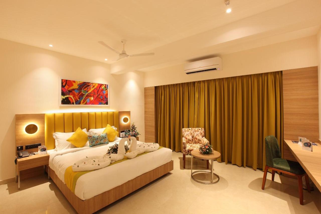 The Grand Ambassador Hotel Kottayam Exteriér fotografie